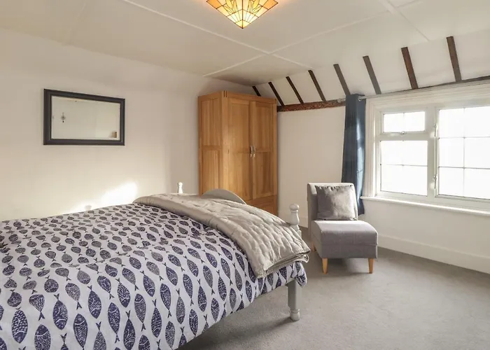 3 Seaview Cottages